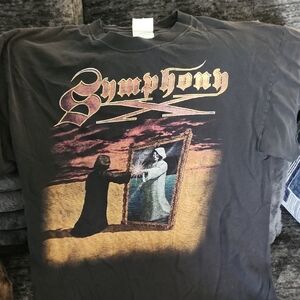 Symphony Graphic Band Tee in Black with Gold and Tan Print